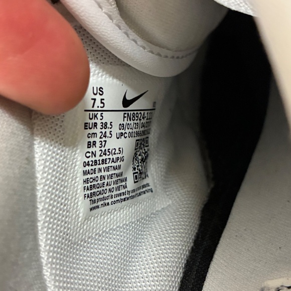 Nike Air Force 1 All Petals United Embroidered Sneakers Women's Size 7.5 Skater - Picture 3 of 8